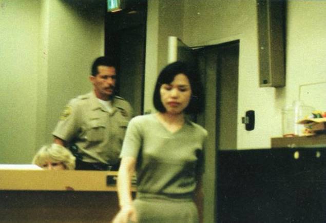 大阳城集团1993纪然冰案：富商出轨女孩赴美产子后被原配连刺18刀(图11)